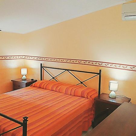 Bed And Breakfast Gigi Furci Siculo Ngoại thất bức ảnh